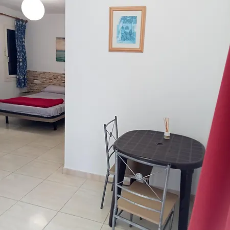 ゲストハウス Playa Centro A 3*